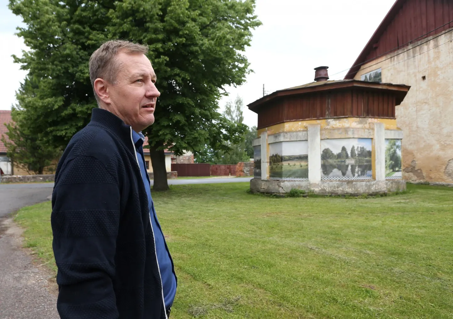 Luunjas vallamaja kõrval asub vana pumbamaja, millest juba järgmise aasta suvel saab kellatorn. Majja sisse tuleb Luunja vallavanema Aare Andersoni sõnul pühendus valla suurkujudele ja koduloole.