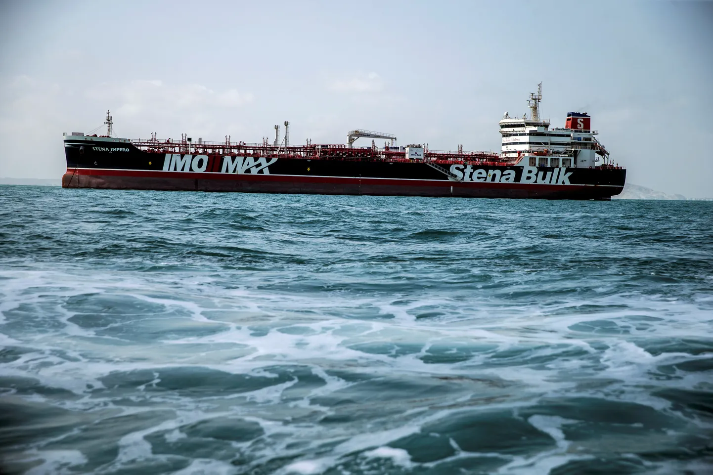 Briti lipu all sõitev Rootsi tanker Stena Impero.