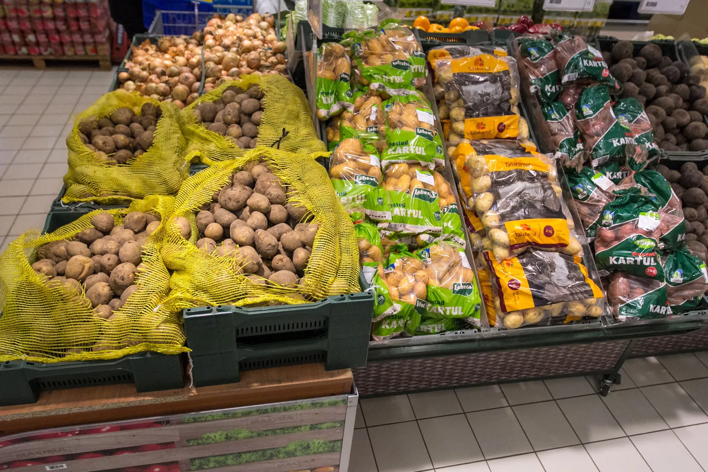 Napi talvekartuli varu tõttu on oodata kevadel kartuli hinnatõusu. Kel rahakott kannatab ja kodus jahe ruum olemas, neil soovitavad kartulikasvatajad kevadeks varu valmis osta.