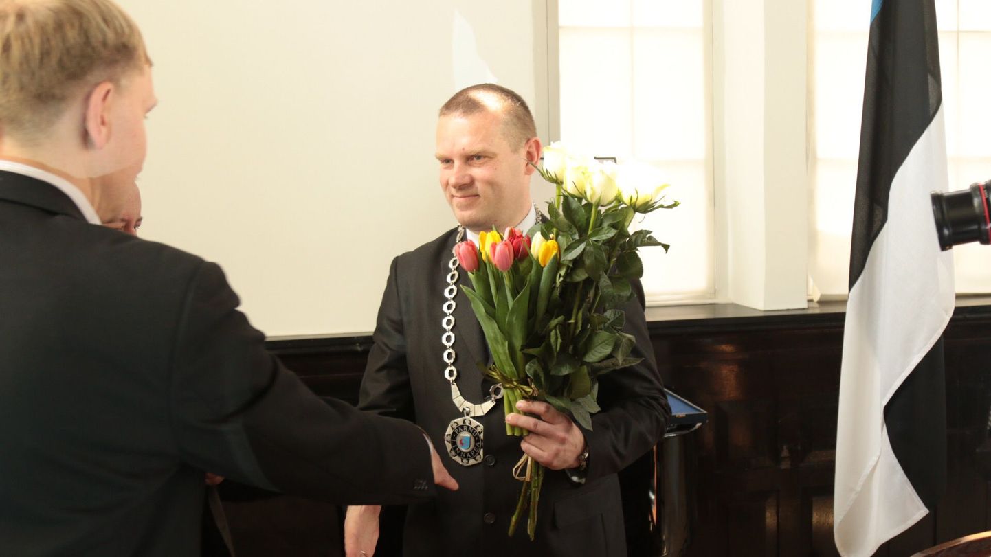 Pärnu linnavolikogu valis Pärnu linnapeaks Romek Kosenkraniuse.