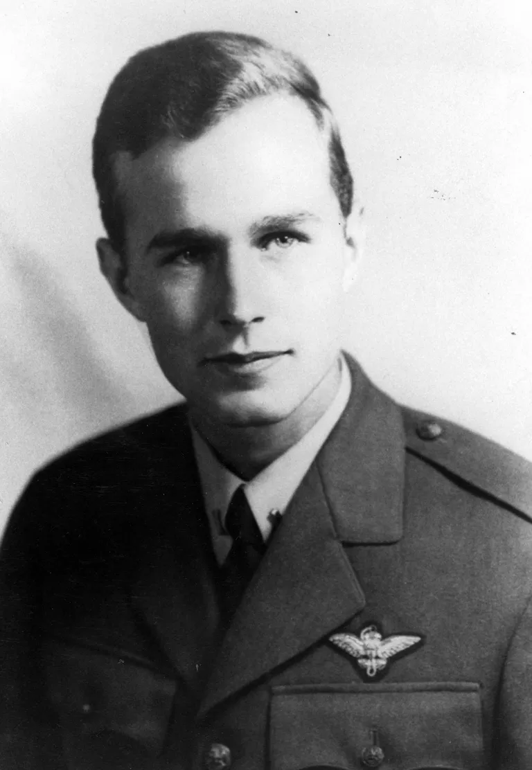 George H W Bush Teise maailmasõja ajal piloodina