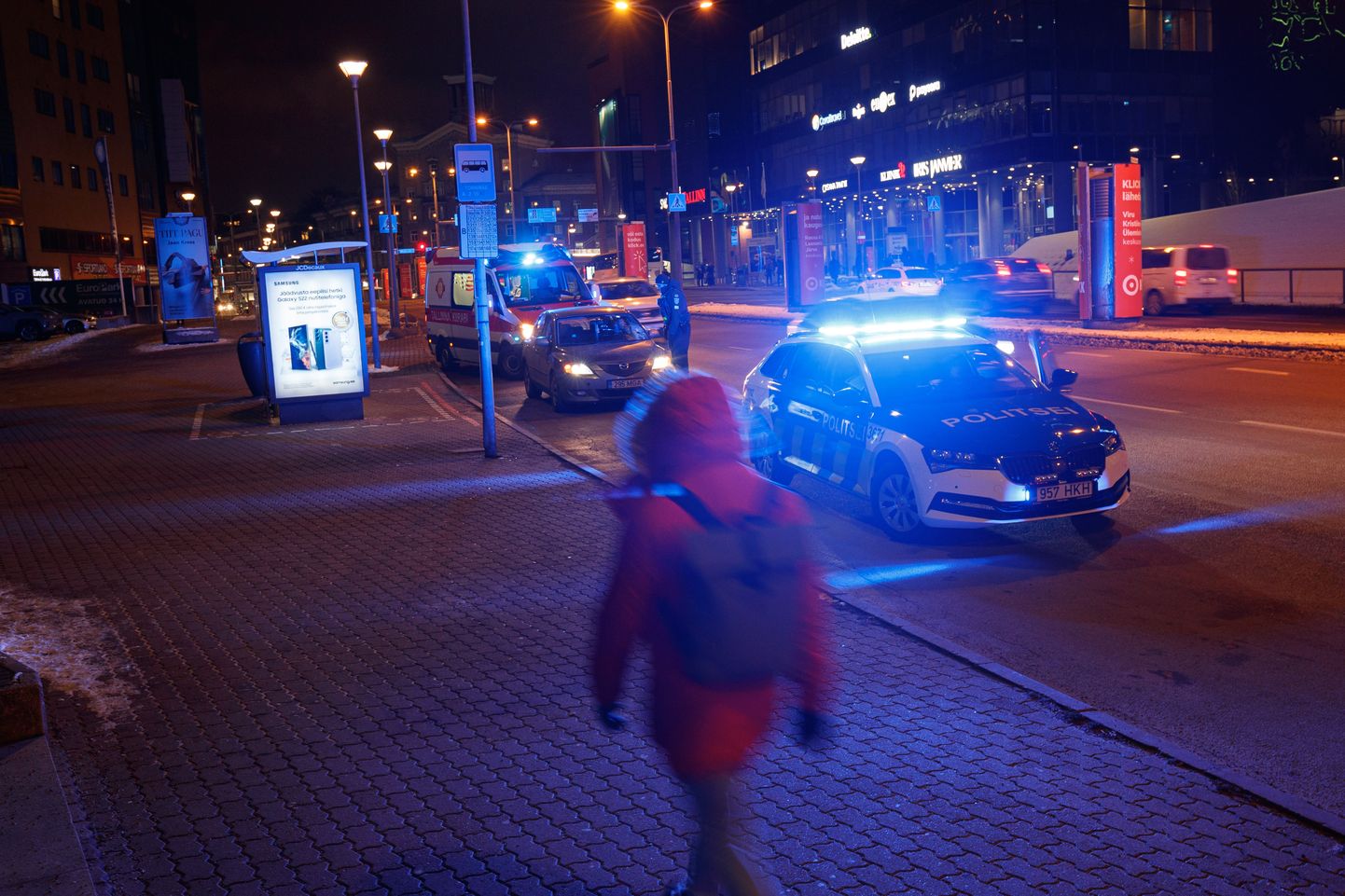 Полиция и скорая на месте ДТП. Фото иллюстративное.
