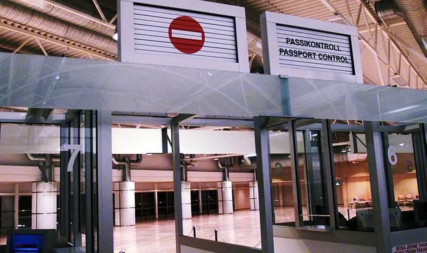 Piirikontrolli punkt Tallinna reisisadamas.