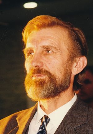 Kirjanik Jaan Kruusvall.