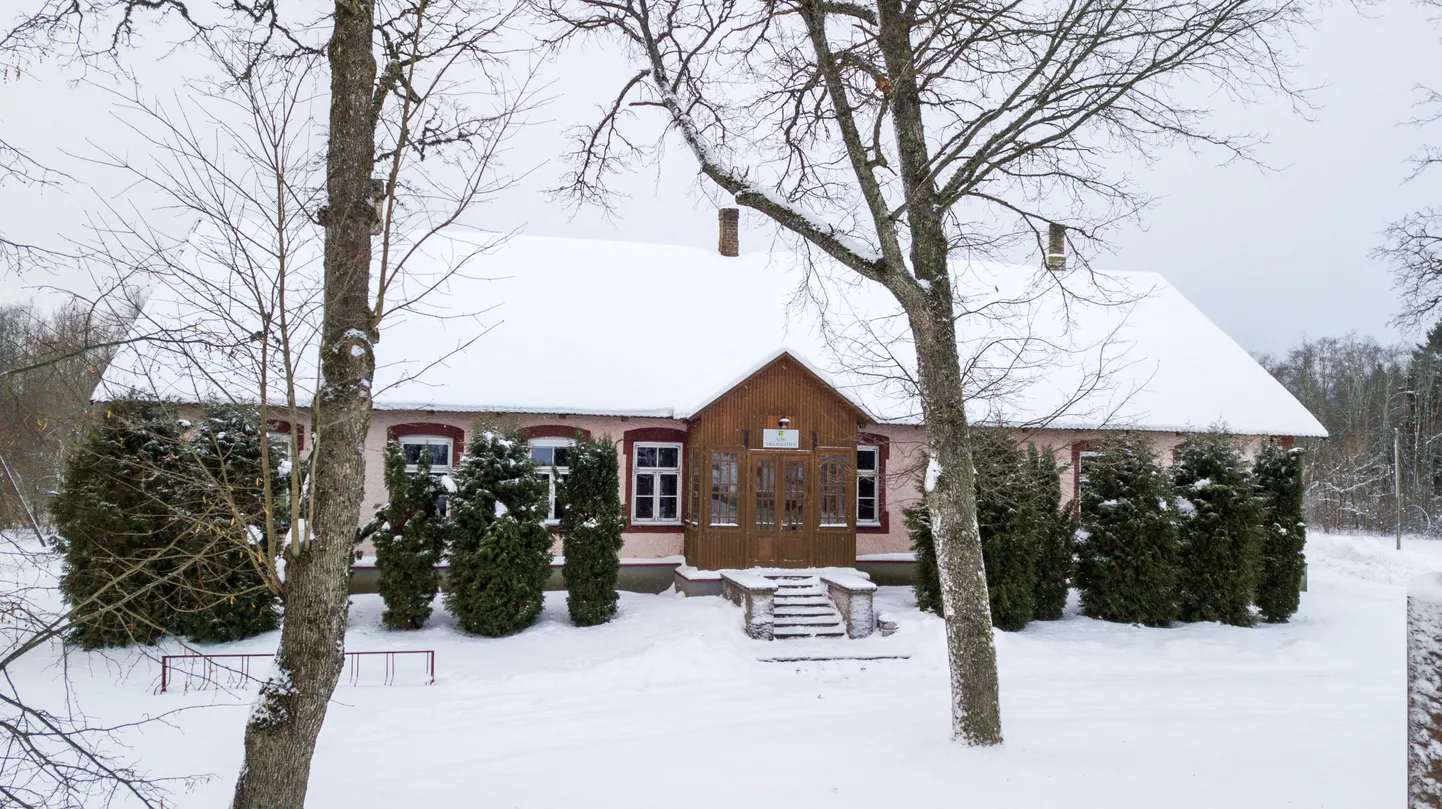 Järva-Madise vallamaja