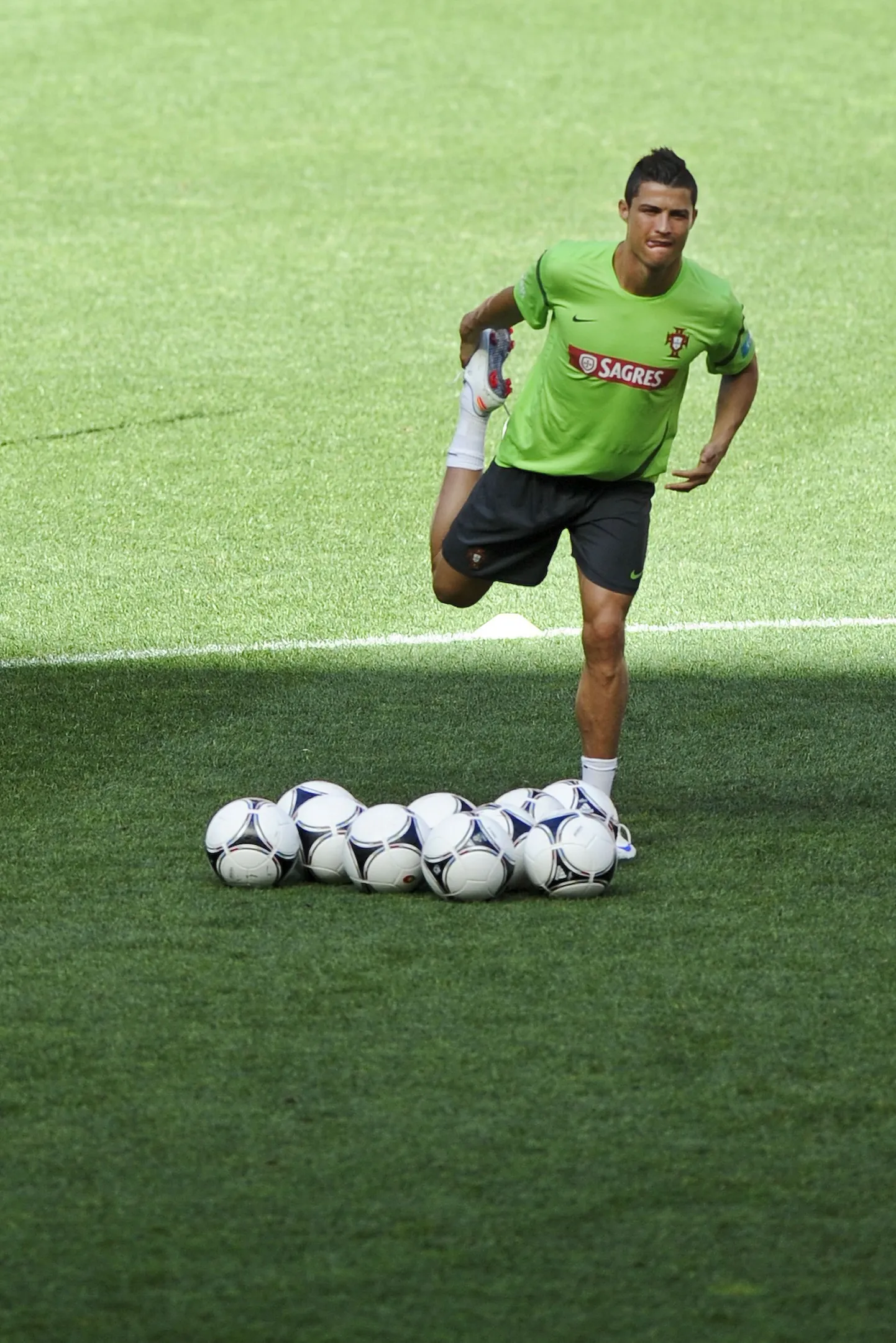 Cristiano Ronaldo koondise treeningul.