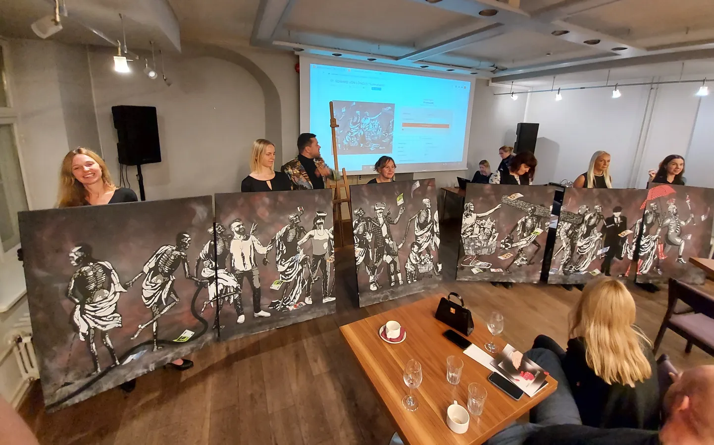 Enampakkumisel on Edward von Lõnguse teos «Surmatants».