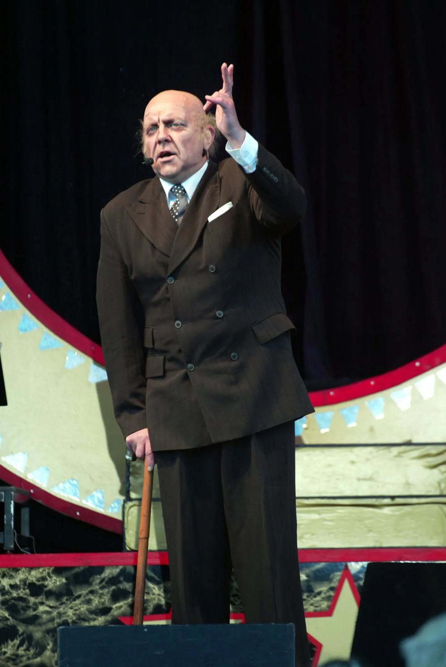 Ivan Orav (Andrus Vaarik) täies hiilguses.