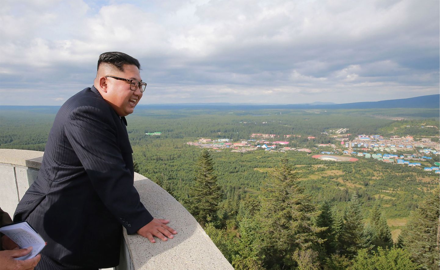 Kim Jong-un Samjiyoni maakonnas.