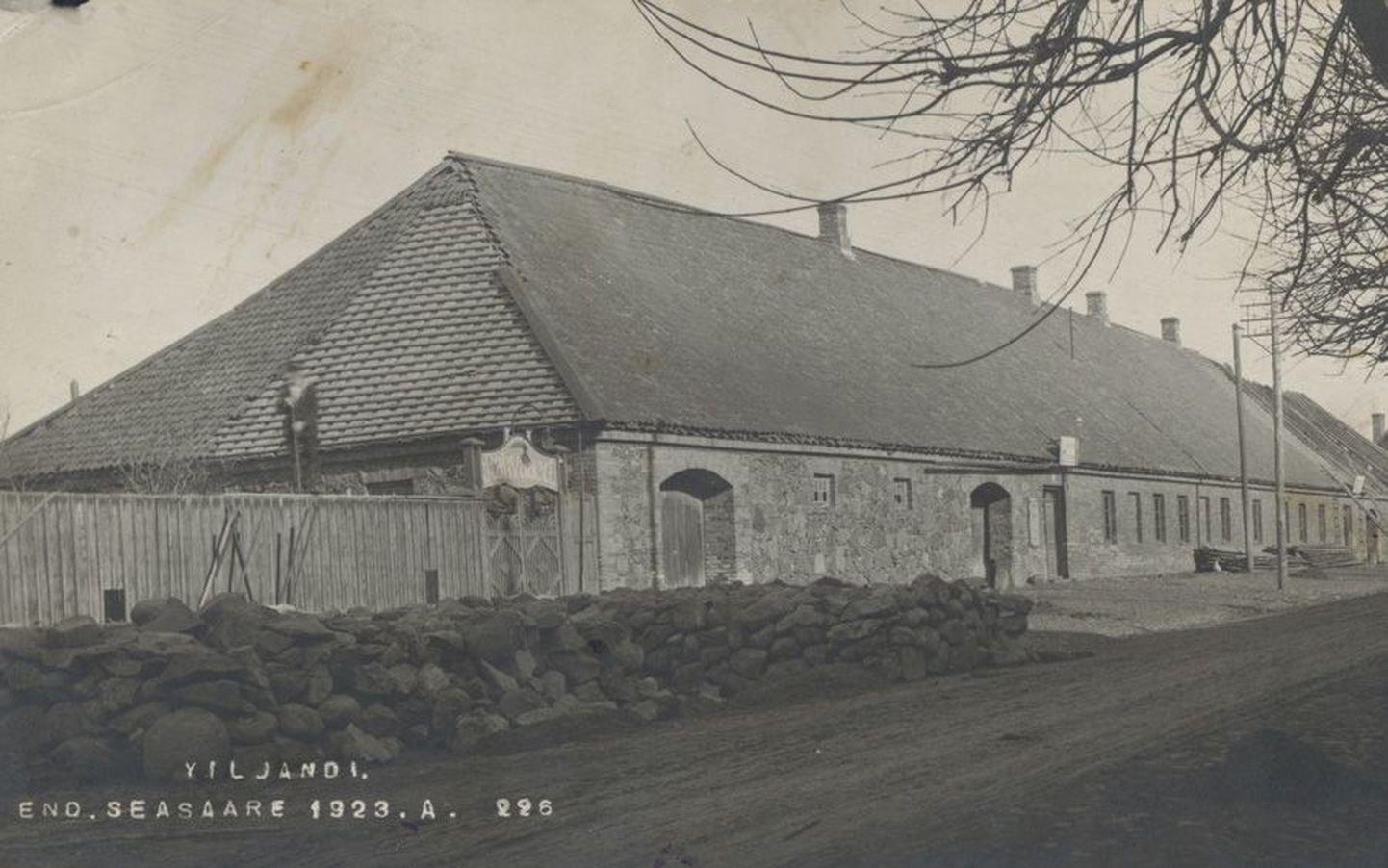 Seasaare kõrts Tallinna tänaval enne ümberehitamist aastal 1923.