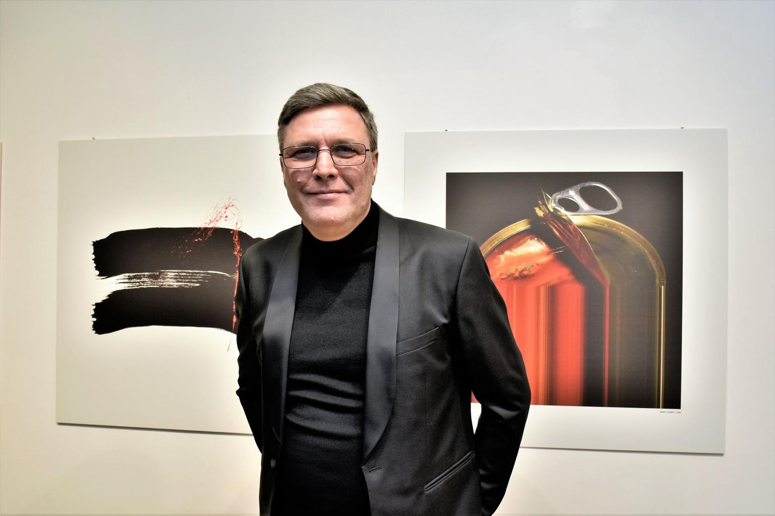 Marko Toomast avas näituse "Maagia puudutus" Pärnu linnagaleriis kunstnike majas.