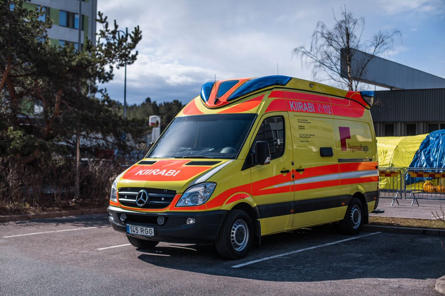 Silberauto предоставил Северо-Эстонской региональной больнице машину скорой помощи