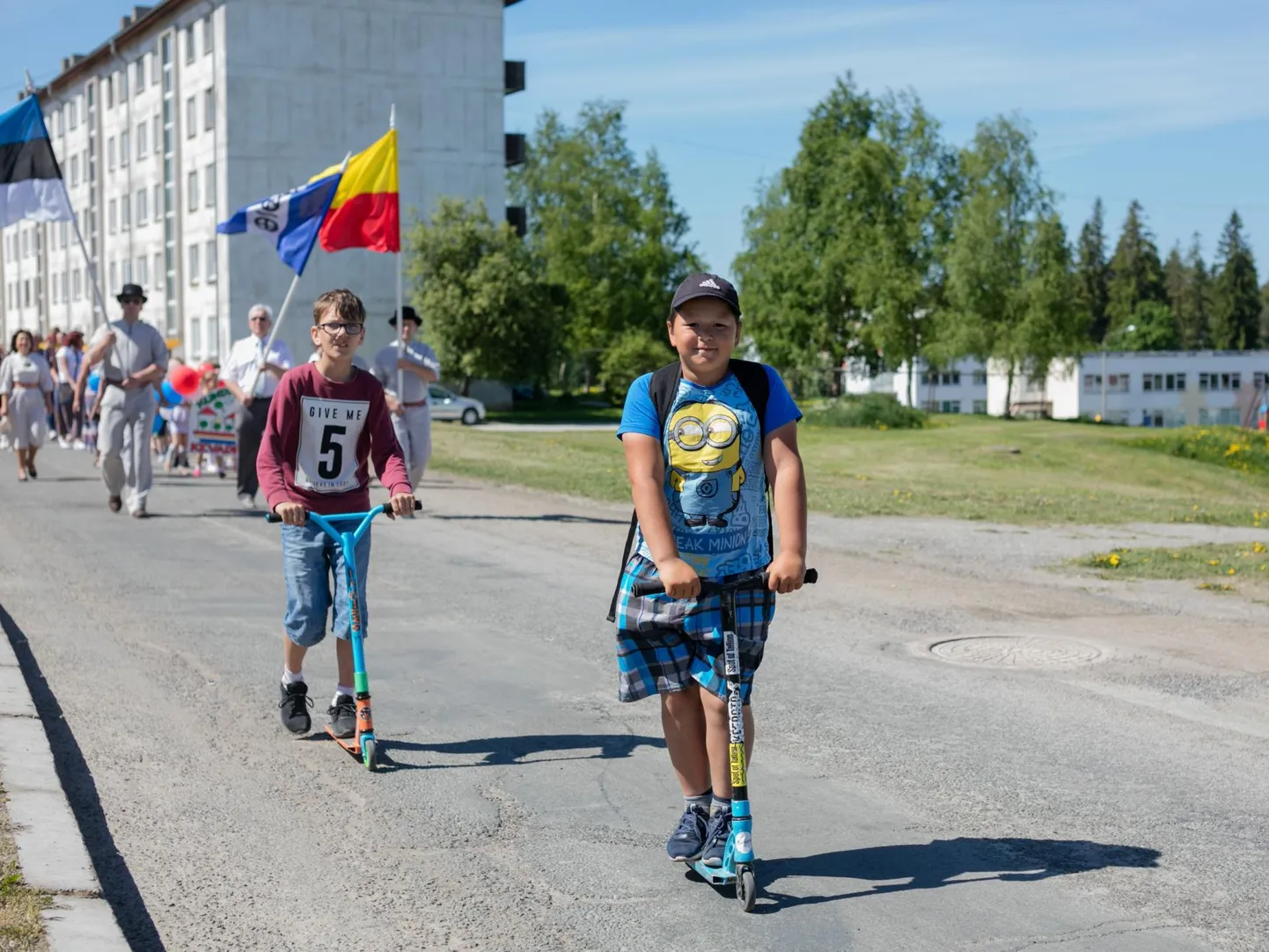 Kunda linnapäevadel toimus ka meeleolukas rongkäik.