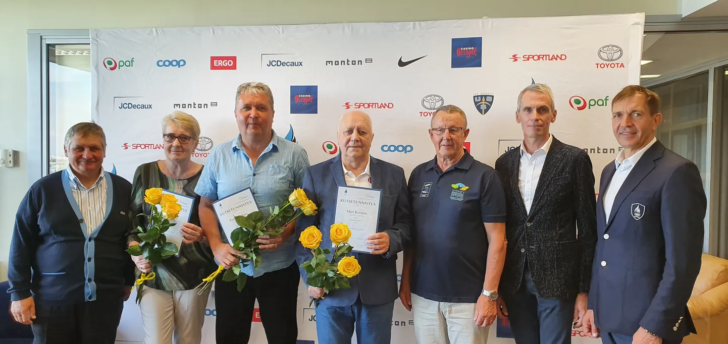 Fotol vasakult: Rein Ottoson, Siiri Põlluveer, Peeter Vahtra, Märt Kermon, Matti Killing, Kristjan Port, Urmas Sõõrumaa