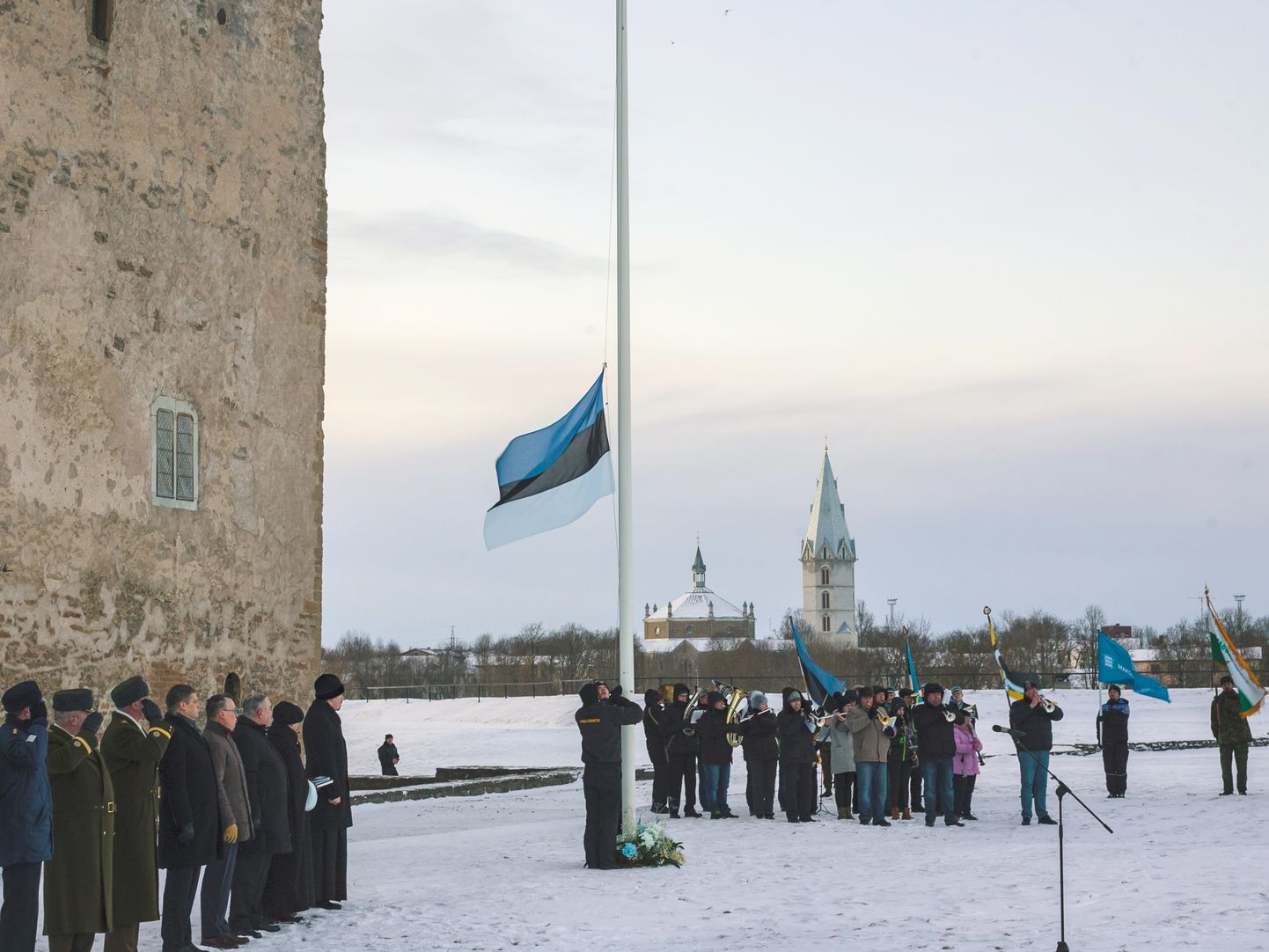 В Нарве флаг поднимут в честь дня рождения страны в 7.20 в Северном дворе крепости.