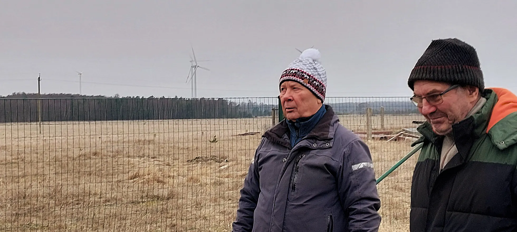 Õunakasvataja Riho Kadastik ja elektrit hästi tundev mees Väino Tamm usuvad, et kui Eestimaa tuuleparke täis tipitakse, kaob elu maalt veelgi vähemaks.