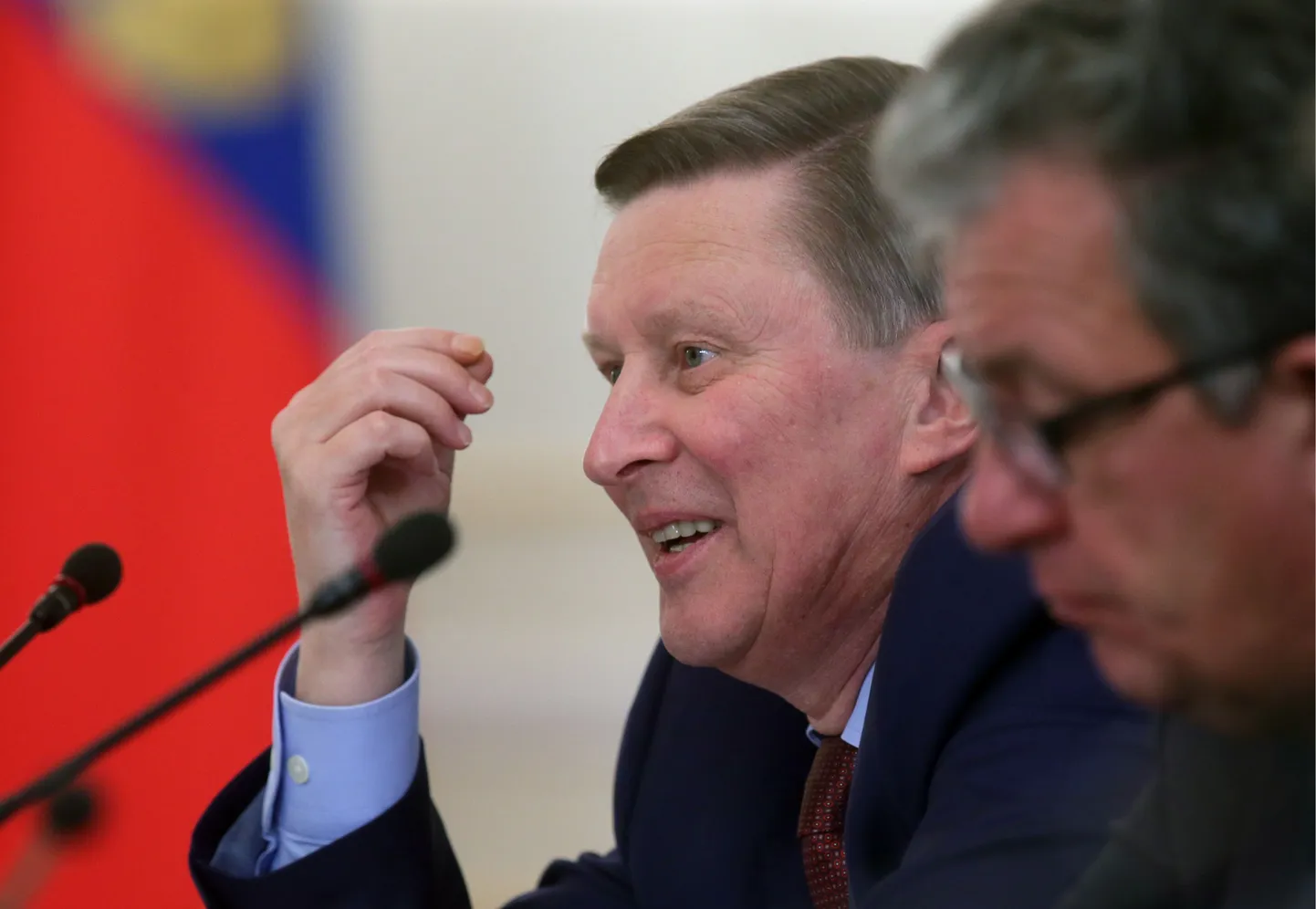 Kremli personaliülem Sergei Ivanov (vasakul) ja asepeaminister Sergei Prihhodko.