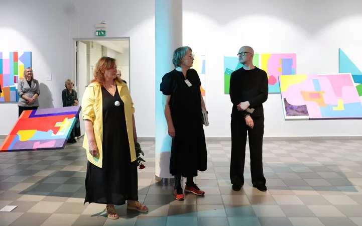 GALERII Pallase galeriis avatud kolmest näitusest täieneb üks igal ...