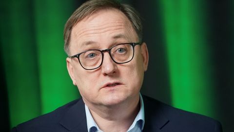Latvijas Bankas prezidents Kazāks mudina nekavēties ar valdības izveidi