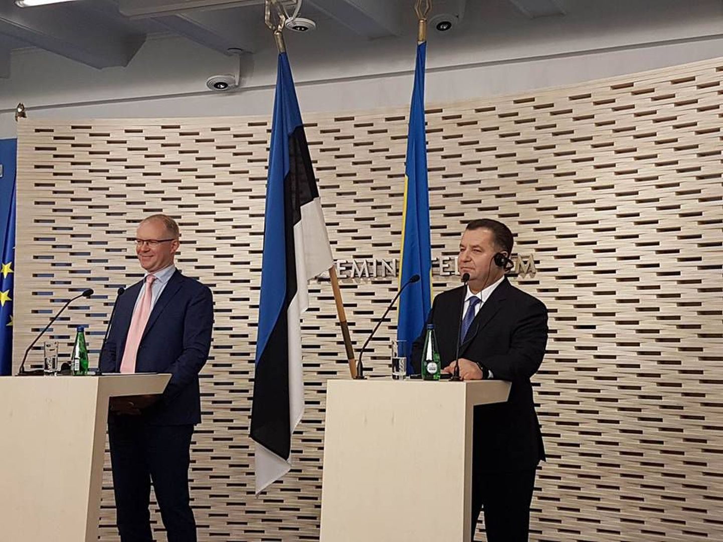 Eesti kaitseminister Hannes Hanso ja tema Ukraina ametivend Stepan Poltorak.