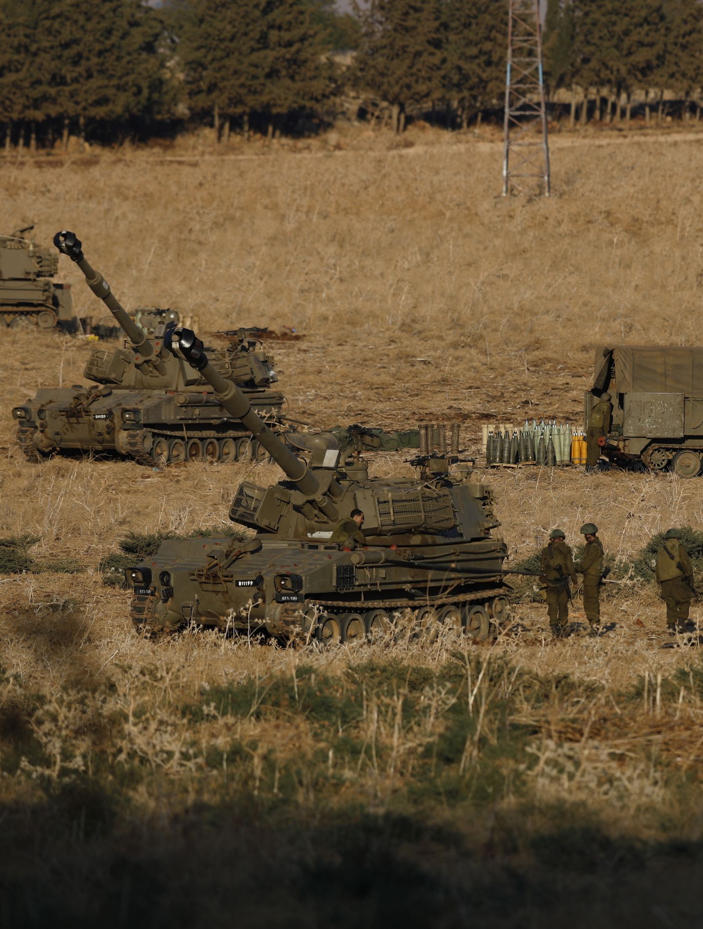 Iisraeli suurtükiüksus riigi põhjaosas Hula orus Liibanoni piiri ääres 1. septembril.