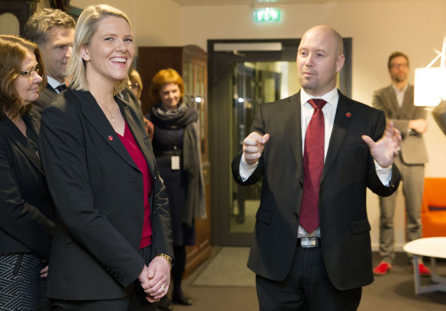 Norra uus migratsiooniminister Sylvi Listhaug (vasakul) koos justiitsministri  Anders Anundseniga