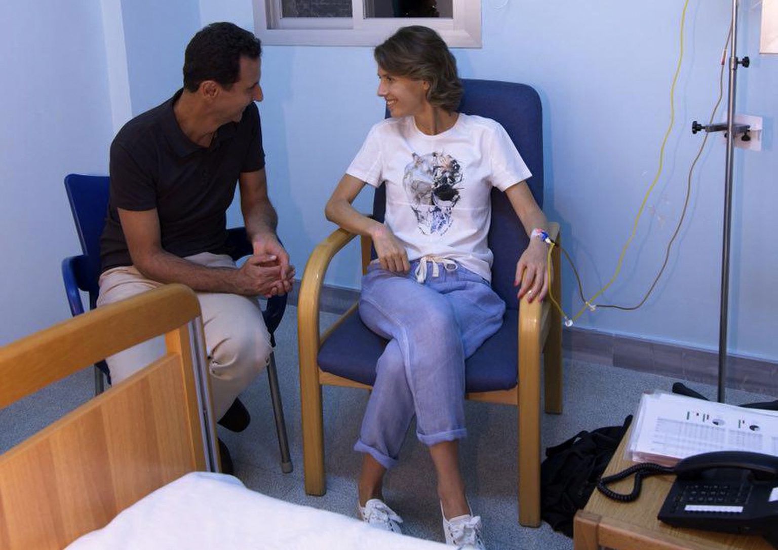 Bashar ja Asma al-Assad Damaskuse haiglas