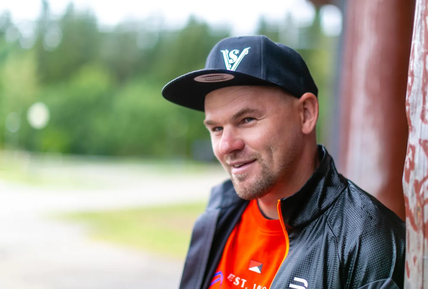 Endise tippsportlase, praeguse sihtasutuse Haanjamaa Sport juhatuse liikme Anti Saarepuu sõnul ei ole ta eelnevast elust veel üle ega ümber saanud: hing on jätkuvalt suusatamise juures.