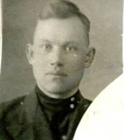 Дед Аугуст Симмул (1913 - 1942) / Частный архив