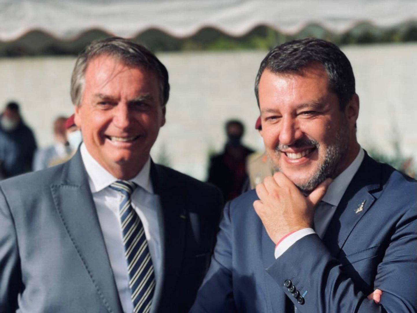 Brasiilia president Jair Bolsonaro (vasakul) ja Itaalia paremäärmuslaste liider Matteo Salvini (paremal).
