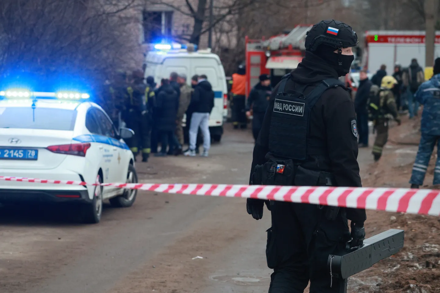 Vene politsei Peterburis pärast doroonirünnakut. NB! Foto on illustreeriv.