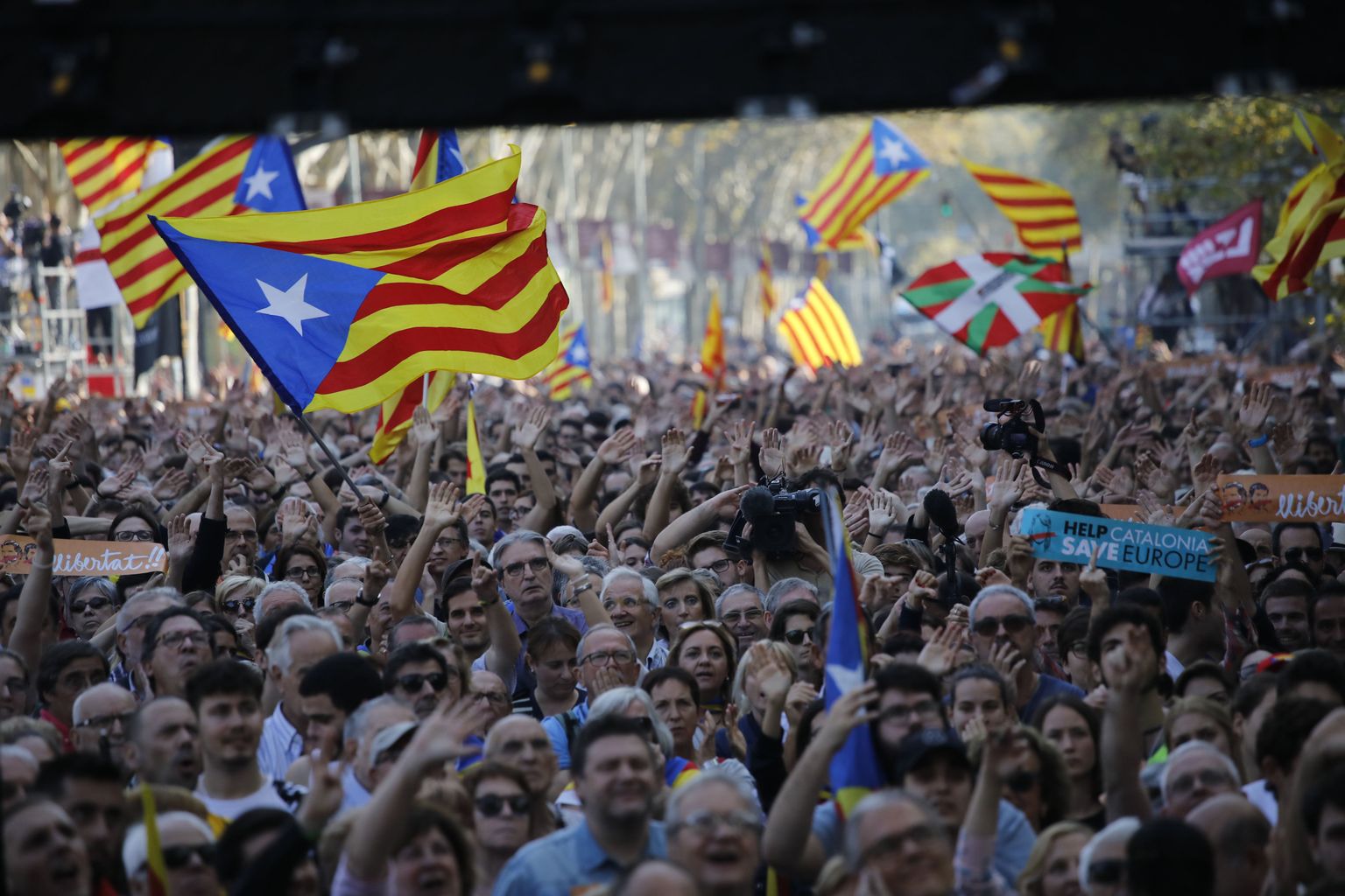 Kataloonia parlament hääletas täna iseseisvuse väljakuulutamise poolt. Opositsioon ei võtnud hääletusest osa.