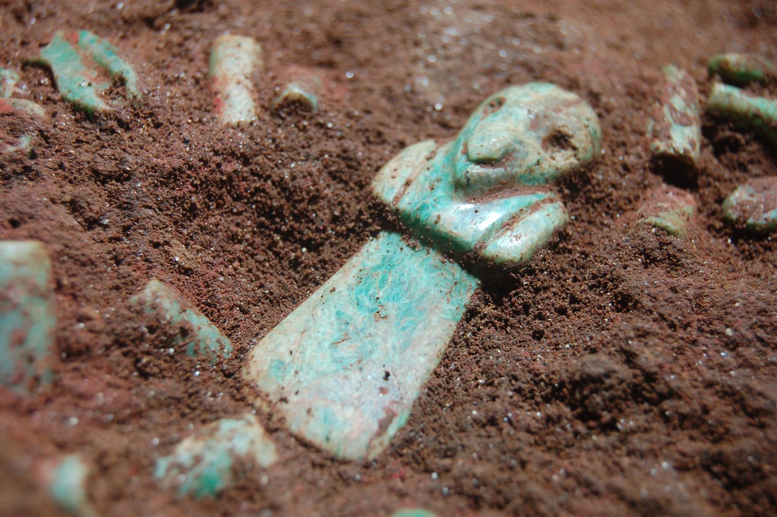 Tak'alik Ab'aj arheoloogilise väljakaevamise paigast leitud nefriitkuju