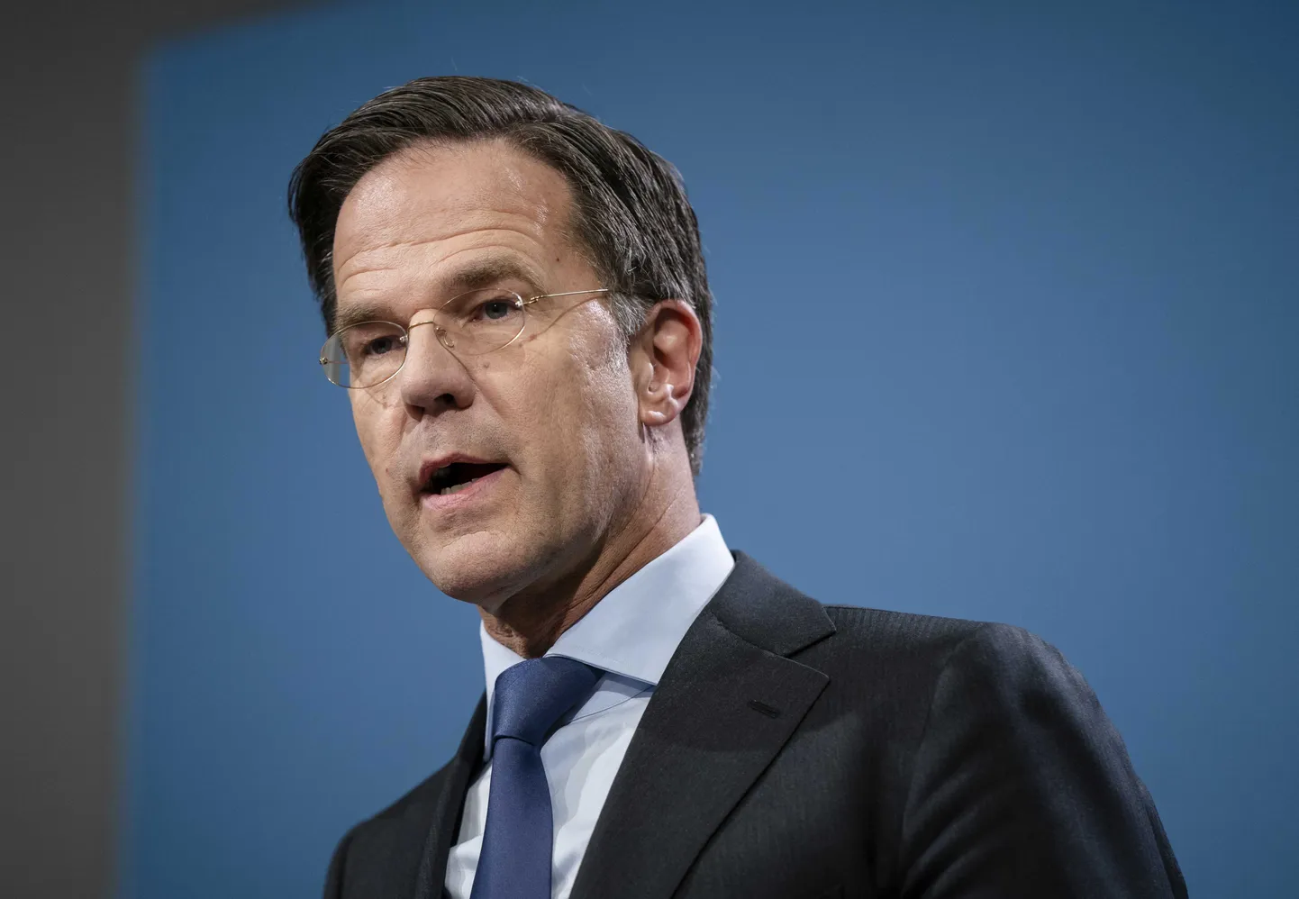 Hollandi peaminister Mark Rutte pressikonverentsil Haagis 22. aprillil 2022.