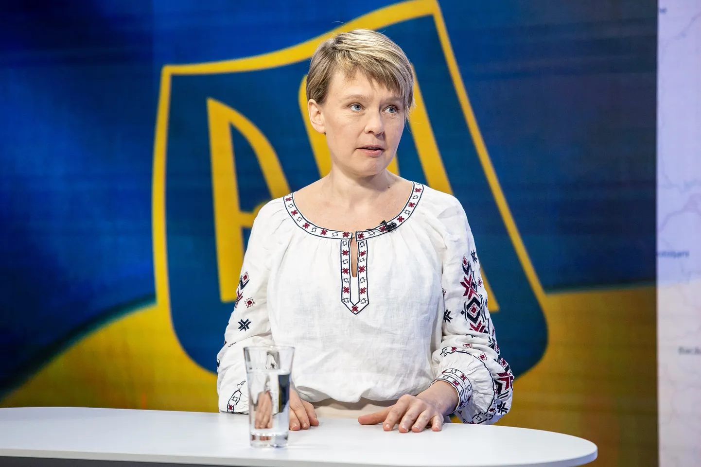 Евгения Чирикова в студии Postimees, май 2024 года.