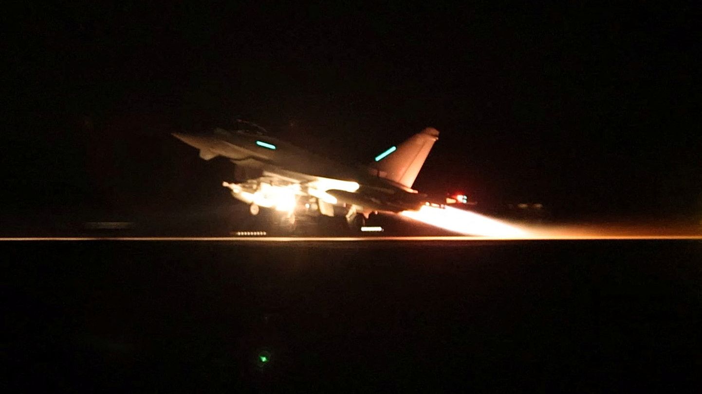 RAF Typhoon startimas Jeemeni mässuliste ründamiseks.