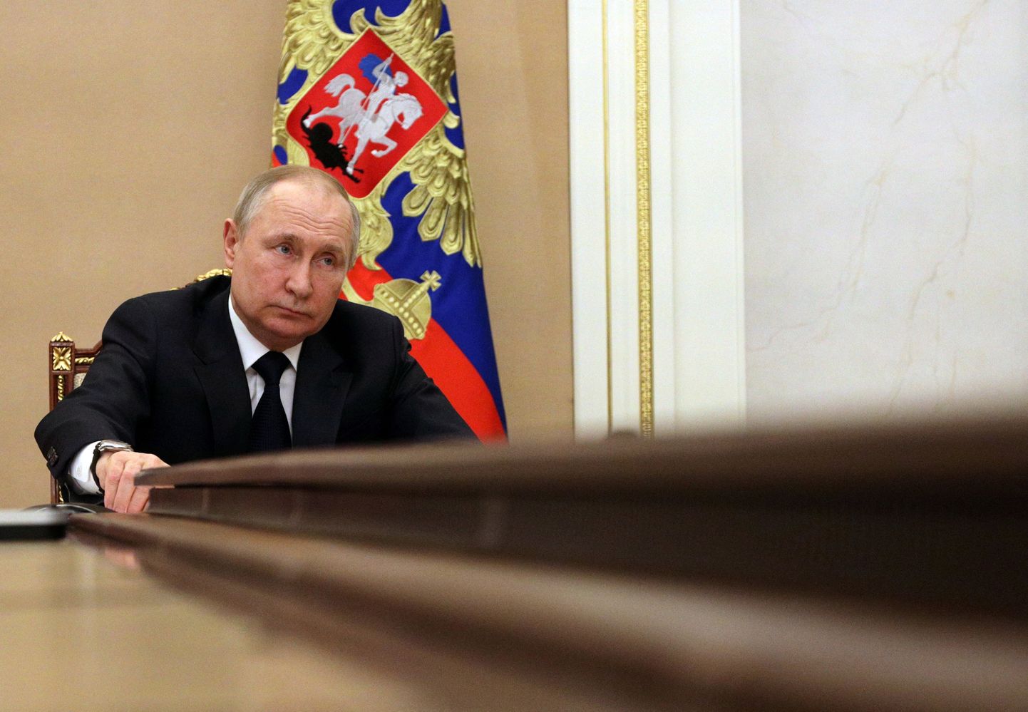 Venemaa president Vladimir Putin Kremlis videokohtumisel valitsuse esindajatega.