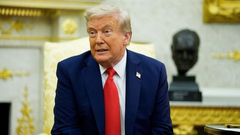 Diktators Putins ir noguris no kara, uzskata Tramps