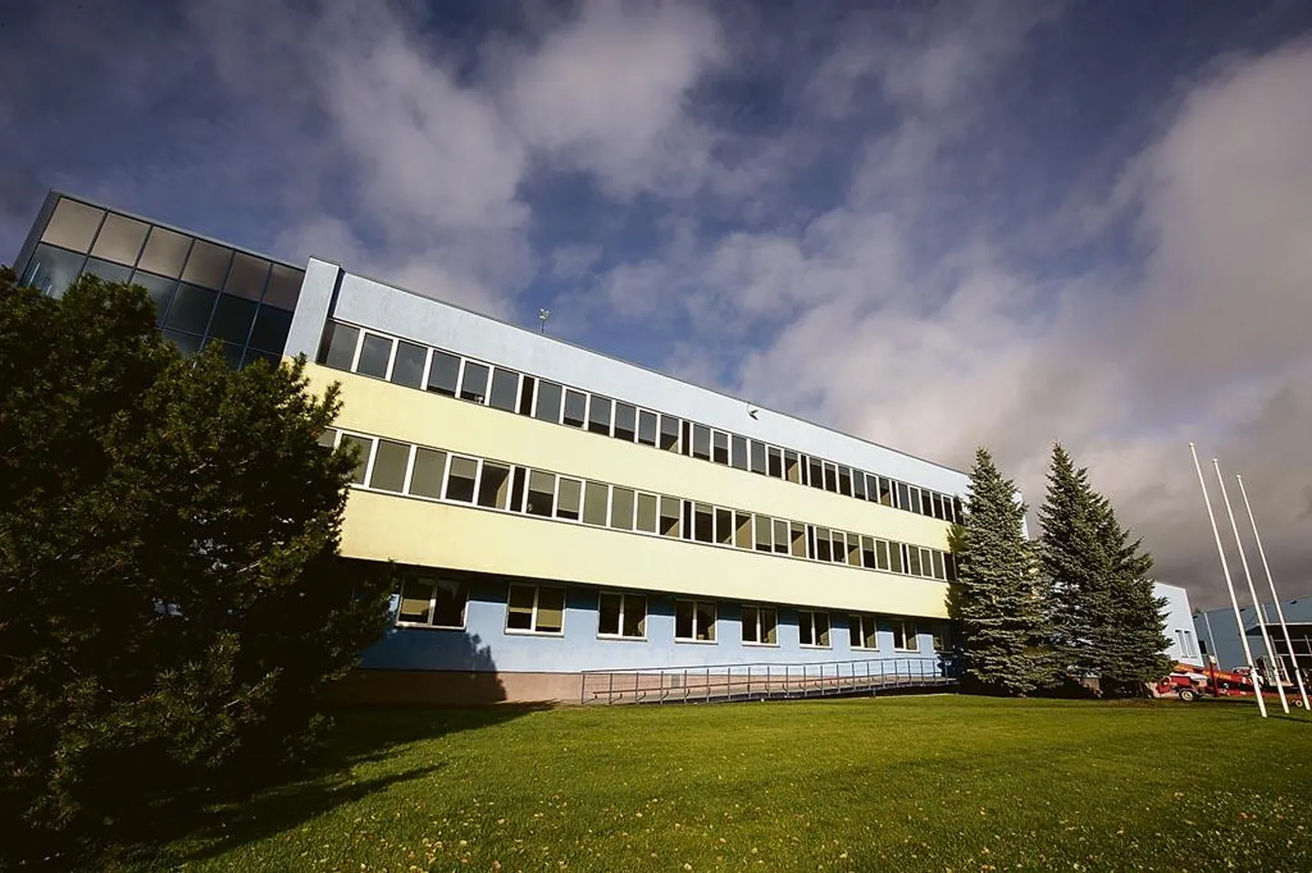 Pärnu Roheline 64 hoonest, kus tegutsevad nii keskkonnainspektsiooni kui -ameti inimesed, on plaanis kujundada põllumajandus- ja keskkonnavaldkonna riigimaja.