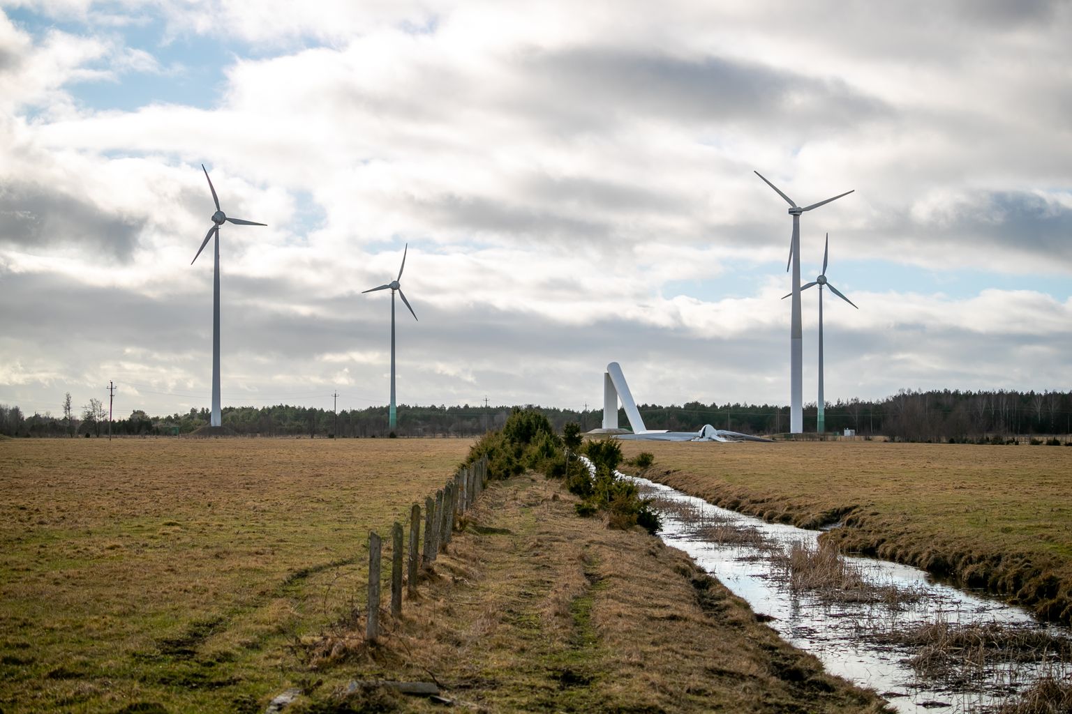Salme tuulepark murdunud Enerconi 0,5 MW tuulikuga