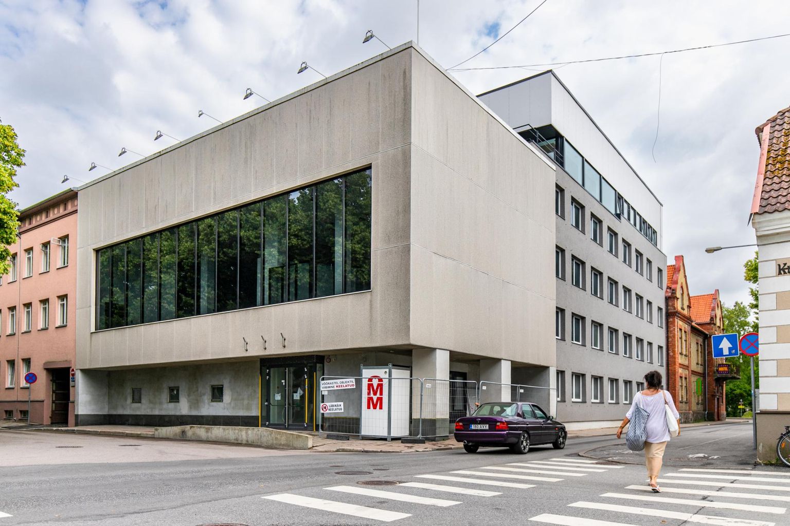 Uus peatöövõtja on lubanud, et Akadeemia 2 riigimaja valmib Pärnus selle aasta lõpus.