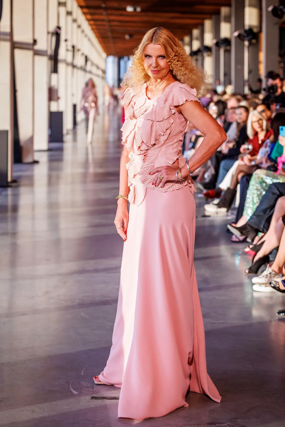 Ketlin Bachmann, modellina laval Anu Saagim. FOTO: