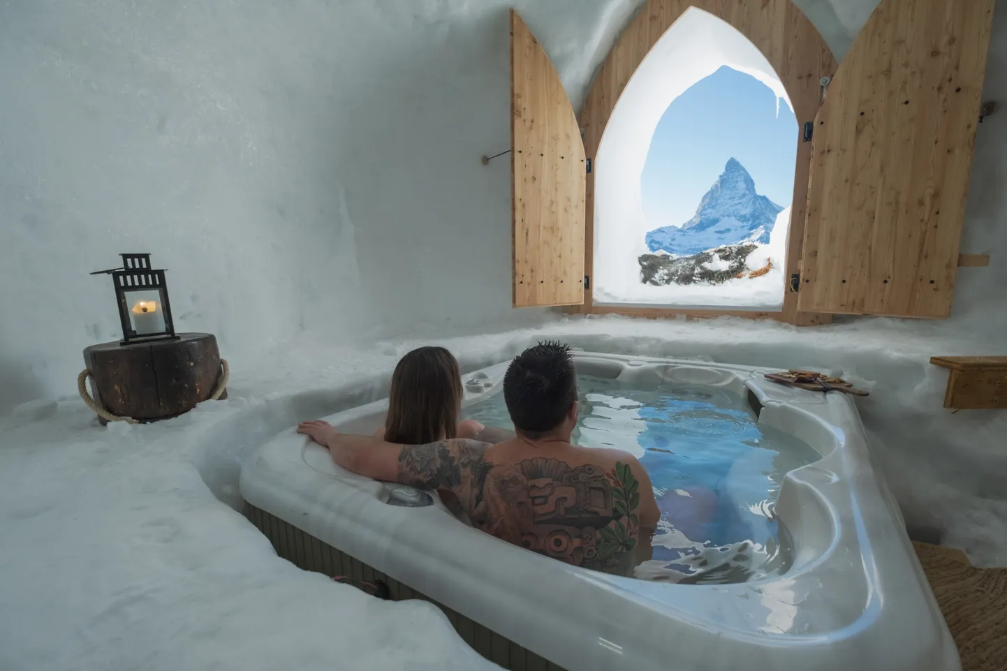 Iglu-Dorfi jäähotell.