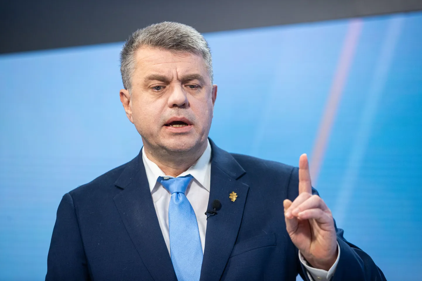 REITINGUD Isamaa juhib, aga vahe pole enam suur