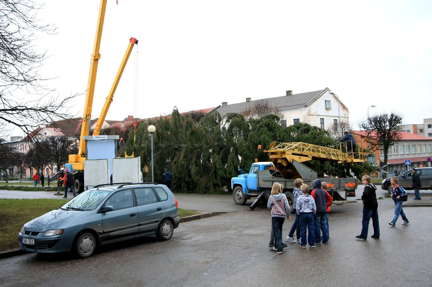 Jõulukuuse teekond Valka