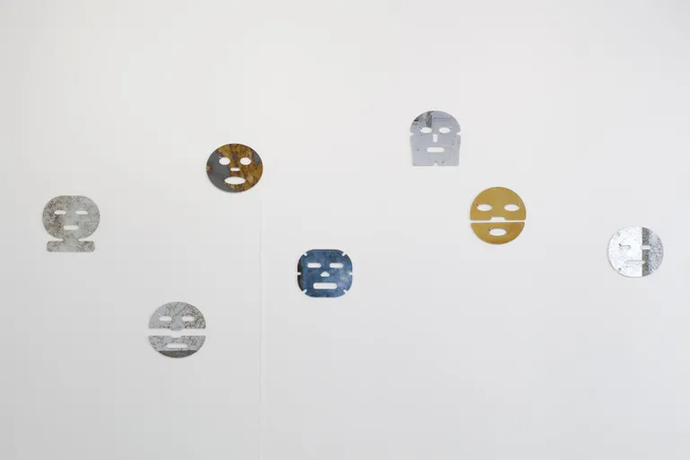 «Ilumaskid/Beauty Masks». Peeglid, 2022.
