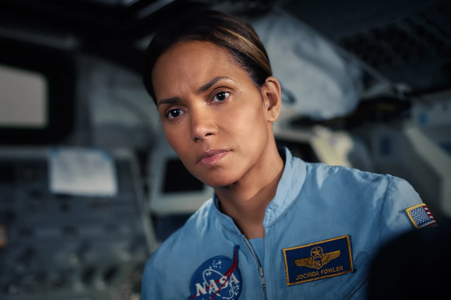 Halle Berry filmis «Moonfall». Pilt on illustreeriv.