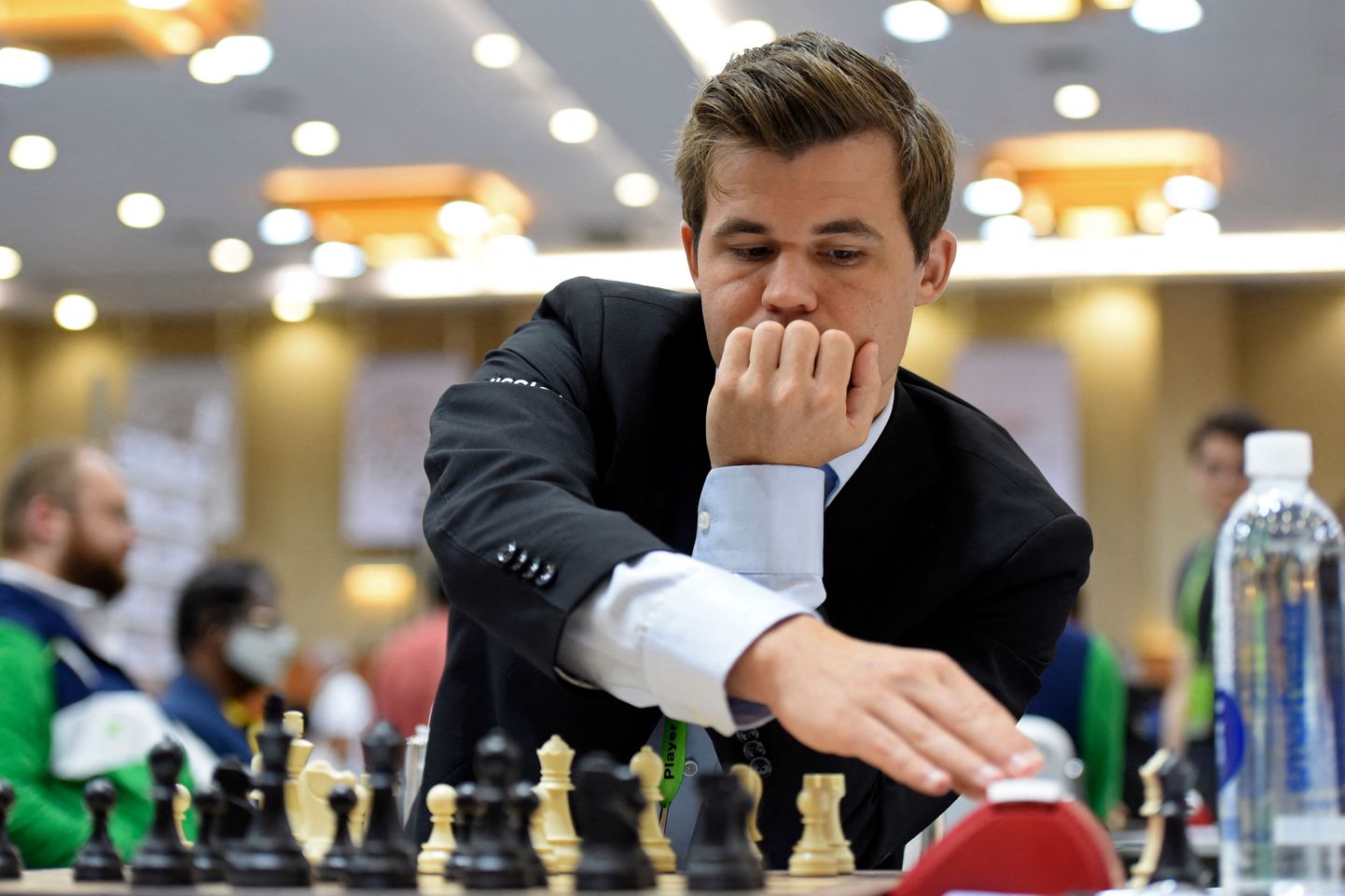 Hans Niemanni viimaste aastate areng on olnud peadpööritav, kuid sellest hoolimata tekitas maailmameister Magnus Carlseni (pildil) alistamine küsimusi.