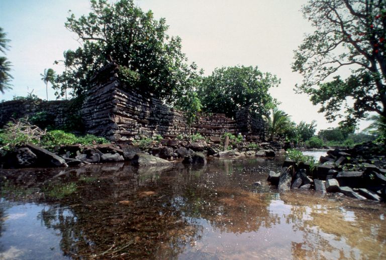 Mikroneesia ujuv linn Nan Madol
