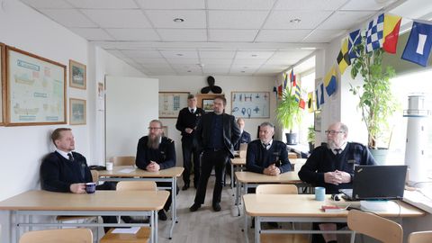 TORM MEREKOOLIS ⟩ Laevamehi jahmatas motoristieksamil kuuldu ja kogetu